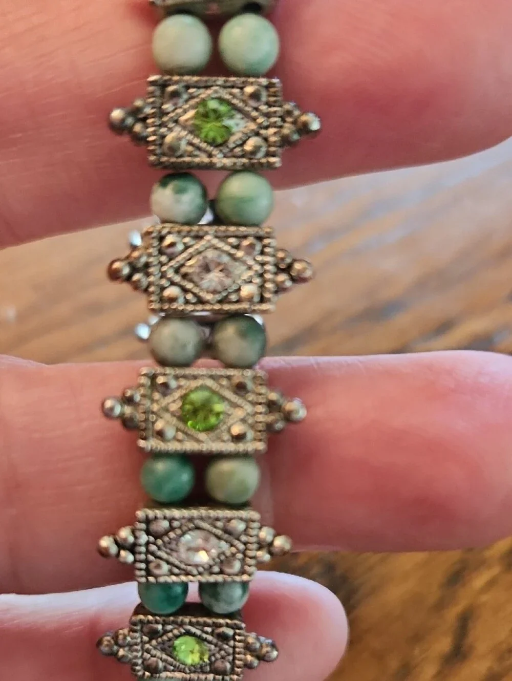 N/A elegant green
